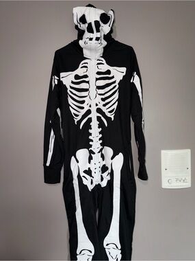 Tipsy Elves Black & White unisex Skeleton Onesie Costume with Hood